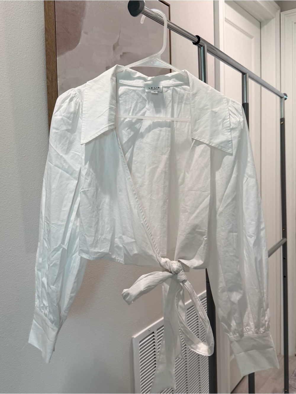 Le Lis White Tie-Front Puff Sleeve Crop Blouse